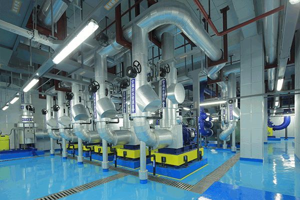 觀摩魯班獎商務(wù)中心項(xiàng)目的機(jī)電安裝工程!